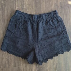 Abercrombie & Fitch Black Eyelet Women's Shorts Small